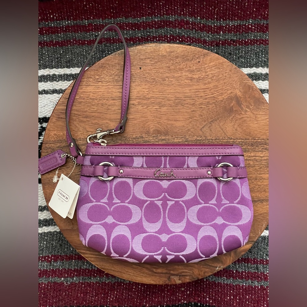COACH Purple Signature Jacquard Wristlet w/Purple Leather Trim - Picture 2 of 9